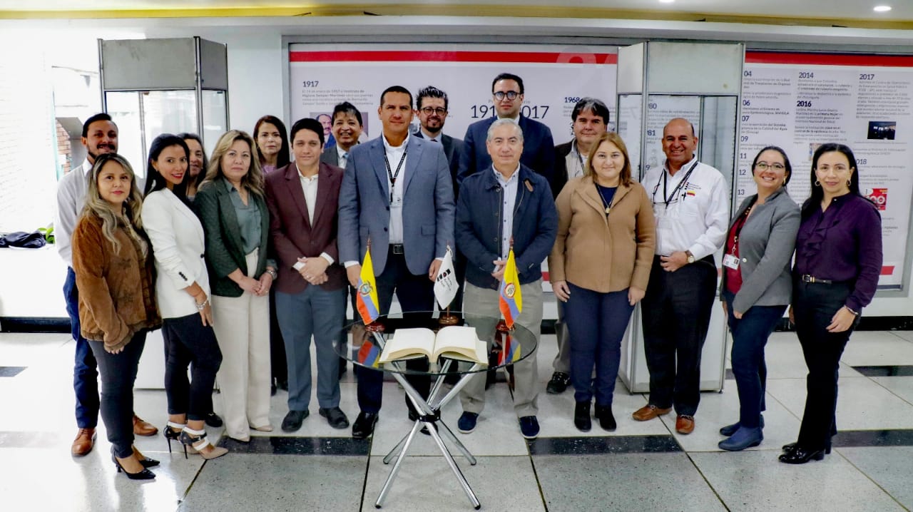INSPI de Ecuador e INS de Colombia fortalecen acciones de investigación binacional